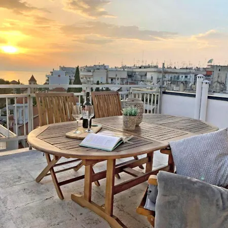 Sea View Sunset Penthouse Apartament *